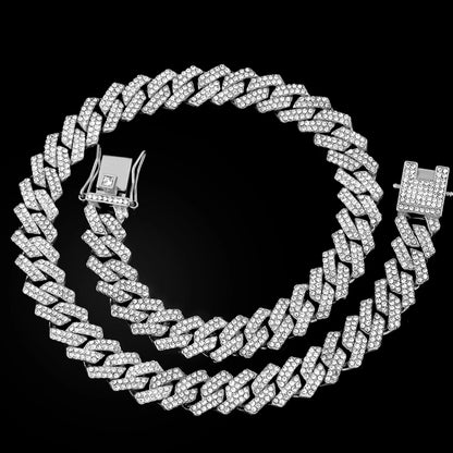 ✨ KINGGOLD™ Iced-Out Rope Chain Necklace – Bold & Exclusive ✨